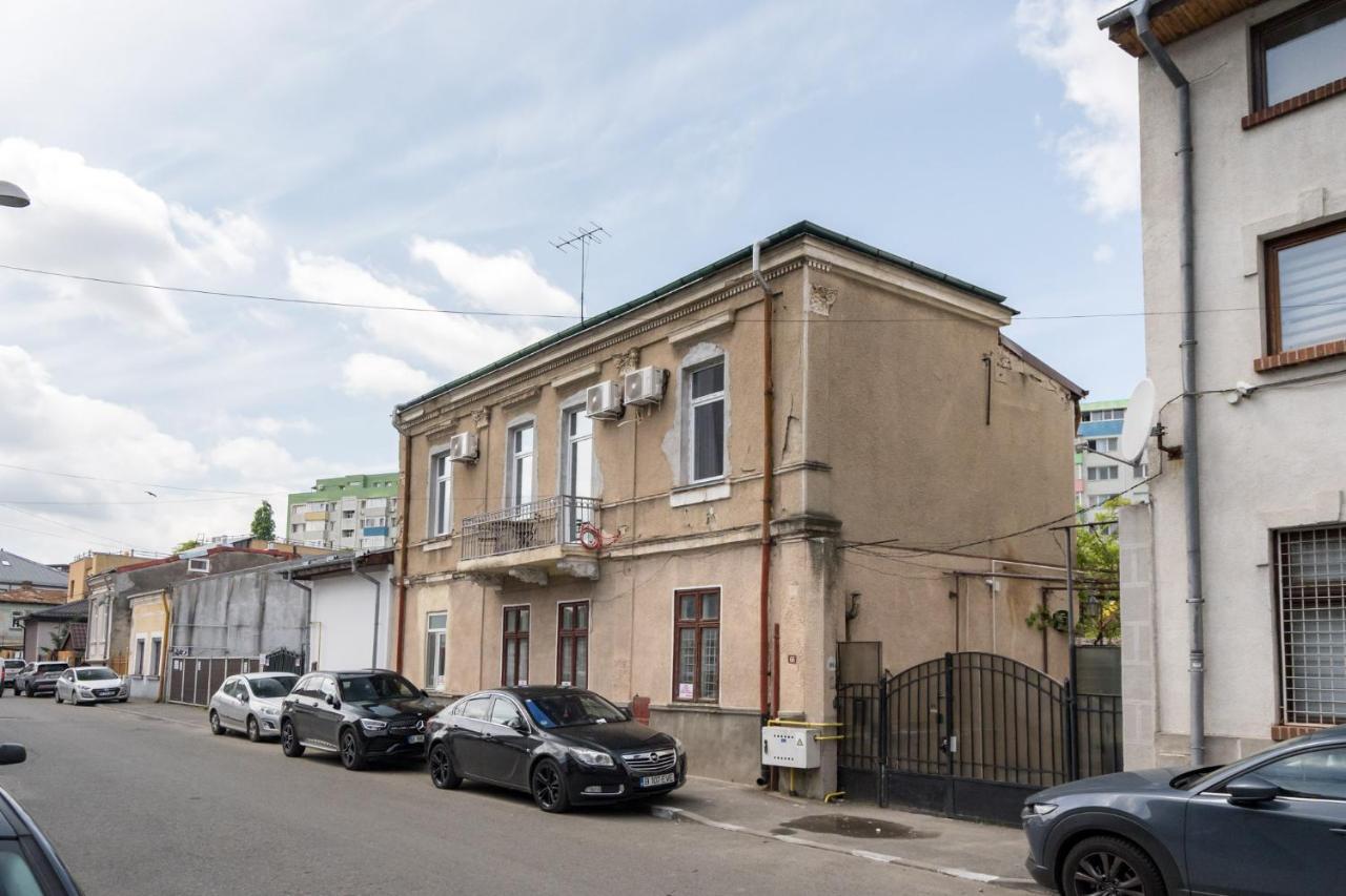 Cute Central Apartments In Villa Bucharest Exterior photo